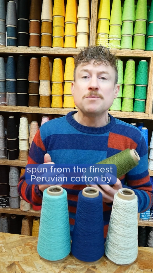 Pure cotton yarns for machine knitting
