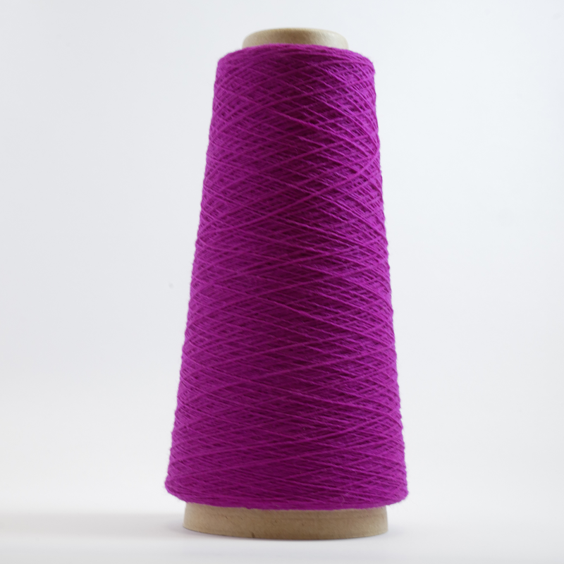Fine Lamsbwool Yarn