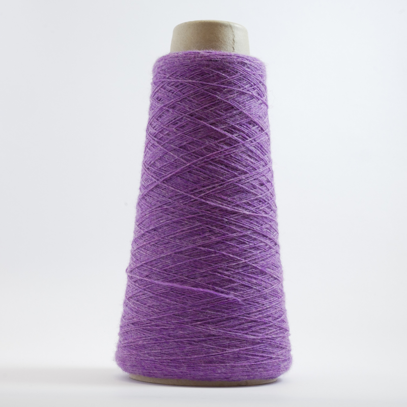 Fine Lamsbwool Yarn